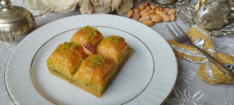 Pistachio Baklava Cheesecake